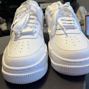 Nike Air Force One (Pixel Collection)